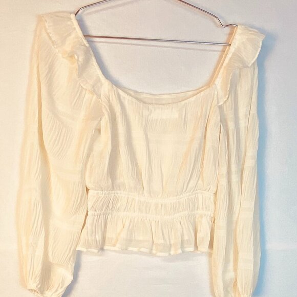 ASTR the Label Bohemian Ruched & Ruffled long sleeve cream blouse Extra-Small - Picture 2 of 6